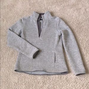 Underarmour flitted fleece sweater